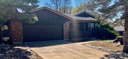 Building Photo - 6614 Urban St