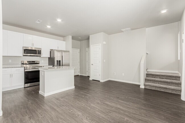 Foto del edificio - 1353 Reynolds St