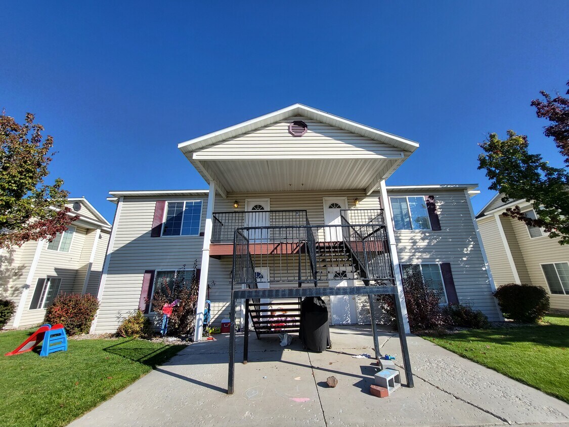 318 Pioneer Rd, Rexburg, ID 83440 Apartments in Rexburg, ID