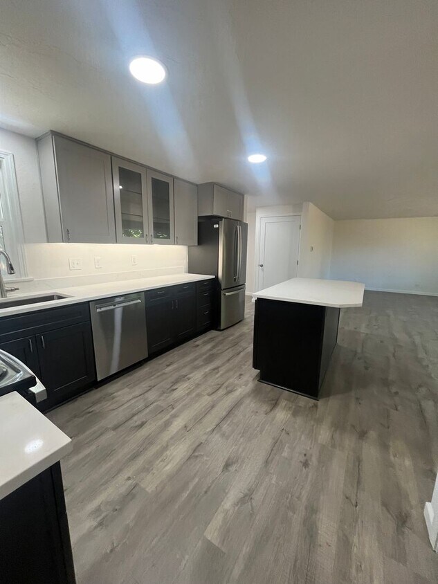 Primary Photo - Completely remolded 3-Bedroom 2-Bathroom h...
