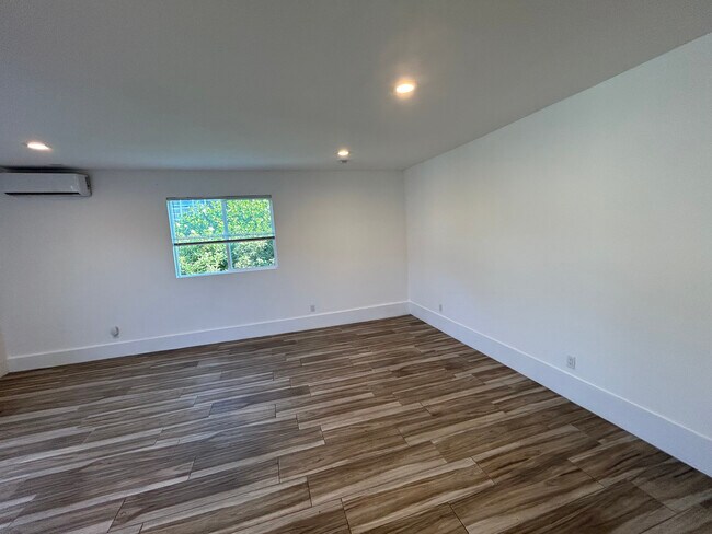 Foto del edificio - 13408 Lochrin Ln