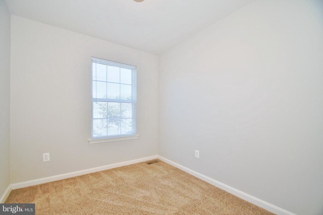 Building Photo - 3065 Benefit Ct