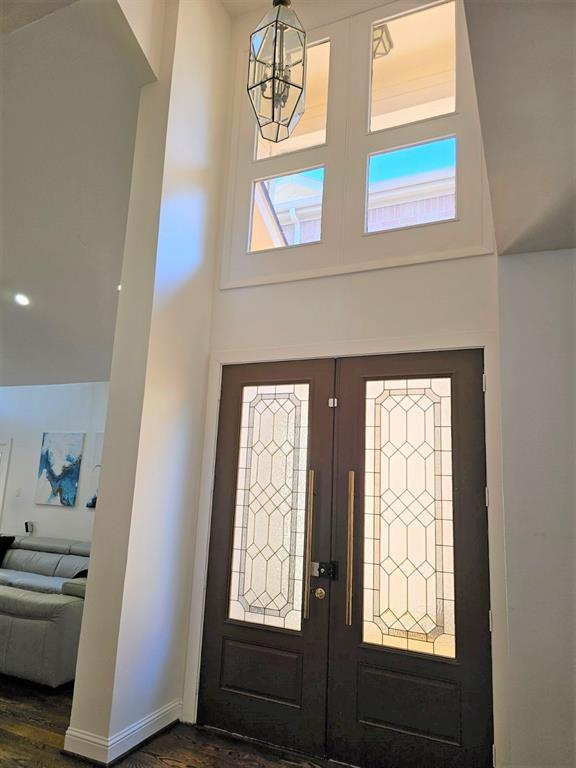 Building Photo - 8965 Briar Forest Dr