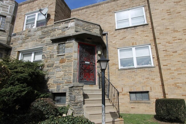 Photo - 6711 S Pleasant Pl Apartment