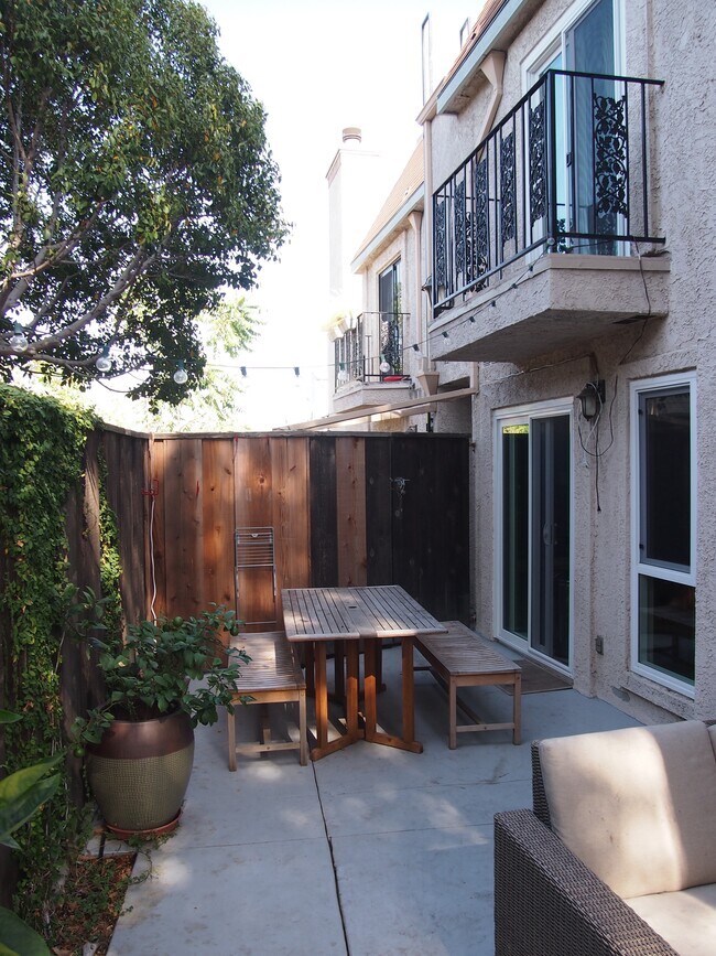 Kitchen access from patio - 737 Pier Avenue