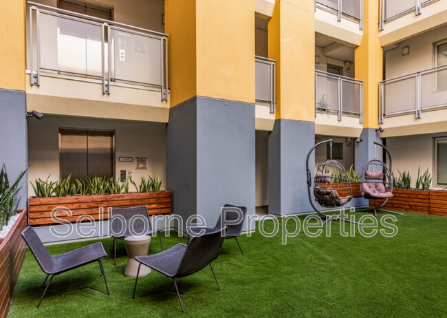 Foto del edificio - 1401 Jackson St