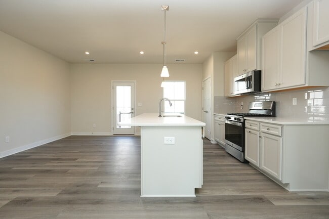 Building Photo - 1422 Newell Towns Ln