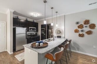 Sapphire | 2BR, 2BA - 1,096SF - Kitchen - Harborstone