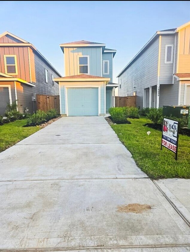 Foto principal - 18695 San Salvo Dr