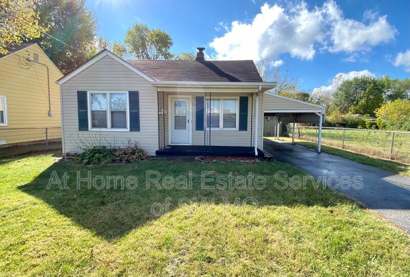 2136 W Phelps St, Springfield, MO 65802 House Rental in Springfield, MO