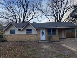 Building Photo - 1811 Georgia Dr