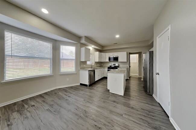 Foto del edificio - 12623 Duchess Ln