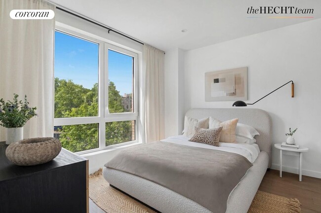 Building Photo - 1 Putnam Ave