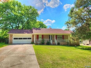 Building Photo - 132 Raleigh Way