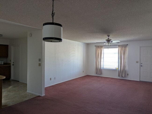 Foto del edificio - Charming 2BR House in Mesa