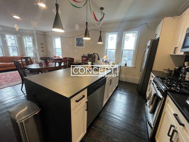 Foto del edificio - 839 Parker St