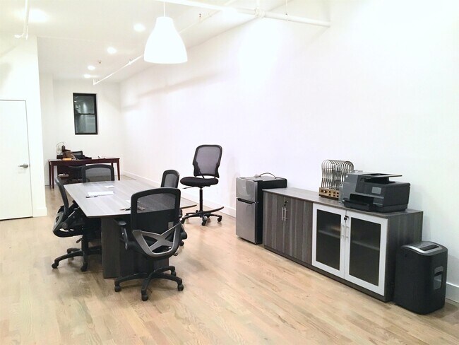 Foto del edificio - 2620-2626 Martha St