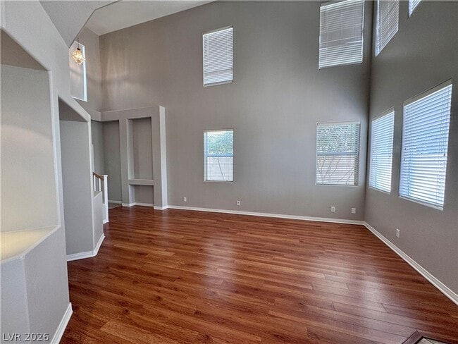 Foto del edificio - 1720 Warrenville St