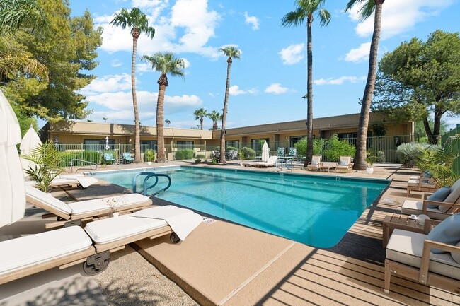 Building Photo - SunVilla Resort +55 Apartments