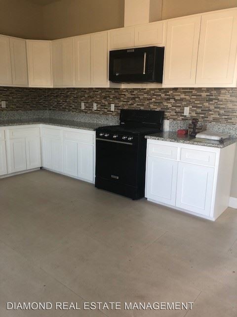 Building Photo - 3 br, 2 bath House - 1013 WATTS DR.