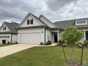 Building Photo - 134 Rugby Dr