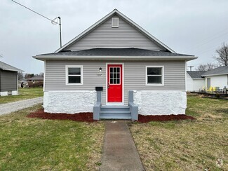 Building Photo - 107 W Sycamore St