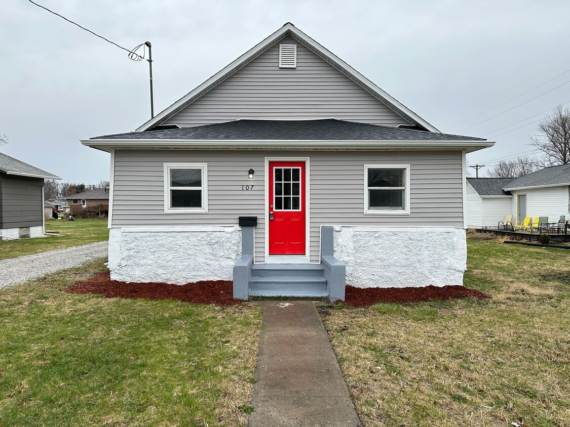 Foto principal - 2 Bedroom Fully Remodeled Home Ogden Iowa