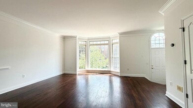 Building Photo - 4208 Upper Park Dr