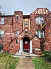 Building Photo - 4203 Cortland St
