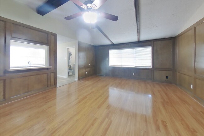 Foto del edificio - 1838 Turtle Creek Dr