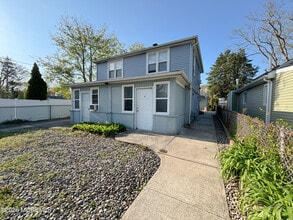 Building Photo - 214 Buermann Ave