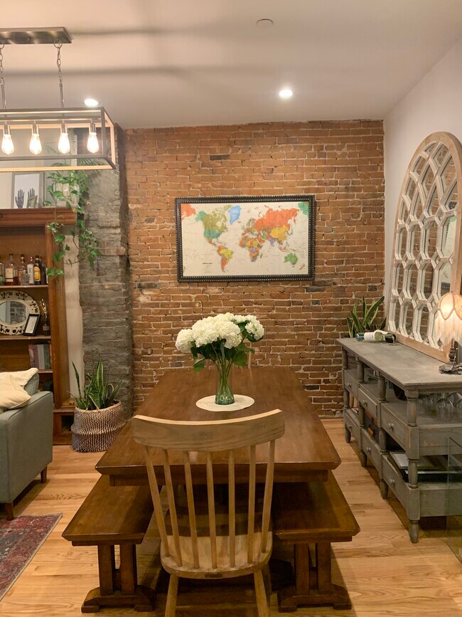 Comedor - 53 Broadway