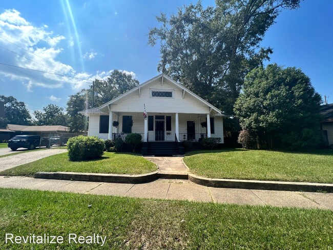 Building Photo - 2 br, 1 bath House - 1709 Dr. Martin Luthe...