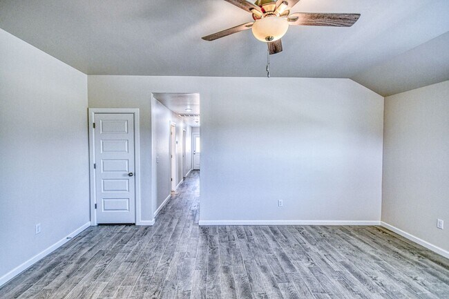 Building Photo - New Construction in Varenna Landing! Storm shelter and lawn care included!