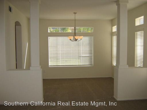 Foto del edificio - 27836 Ron Ridge Dr