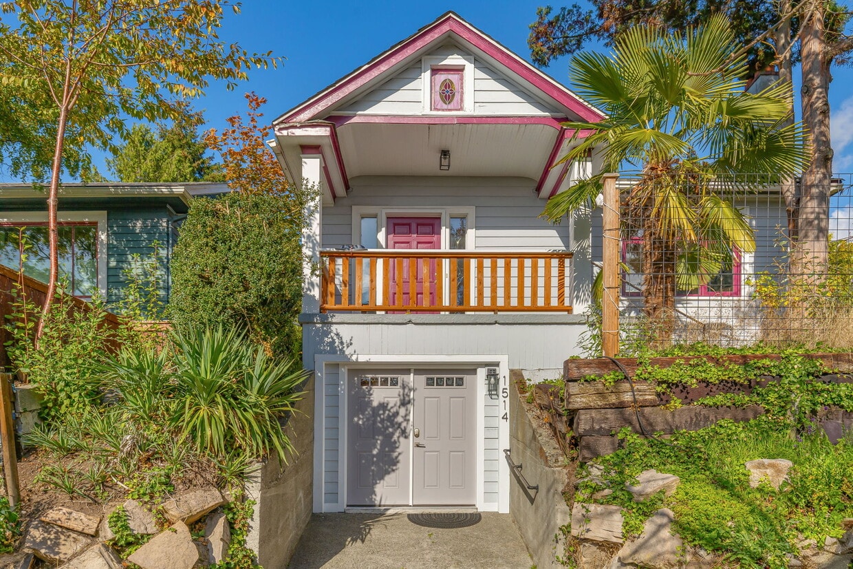 Outside Front - 1512 NW 70th St