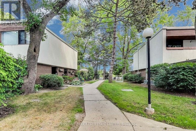 Building Photo - 396 Woodsworth Rd