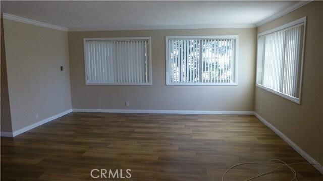 Foto del edificio - 1049 W 13th St