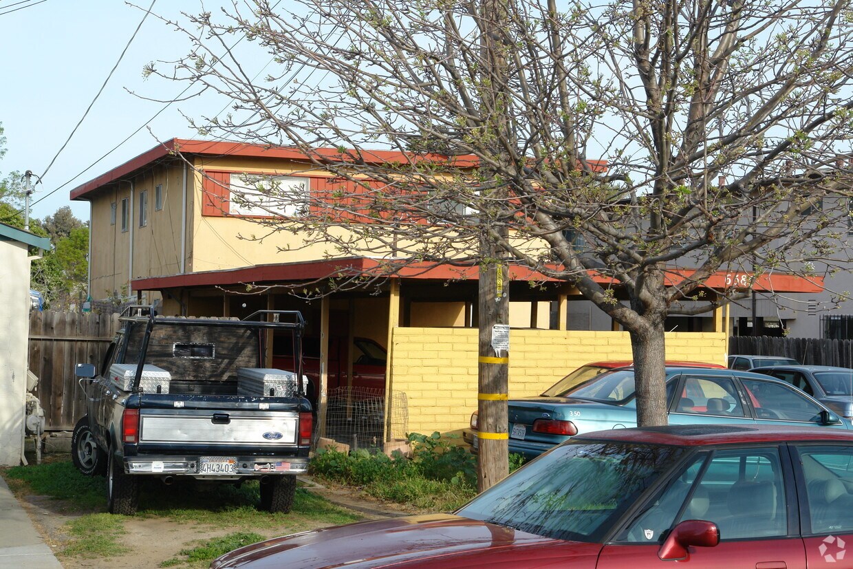 Building Photo - 6585 Graham Ave