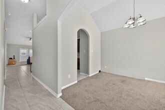 Building Photo - 12519 King Harry Dr