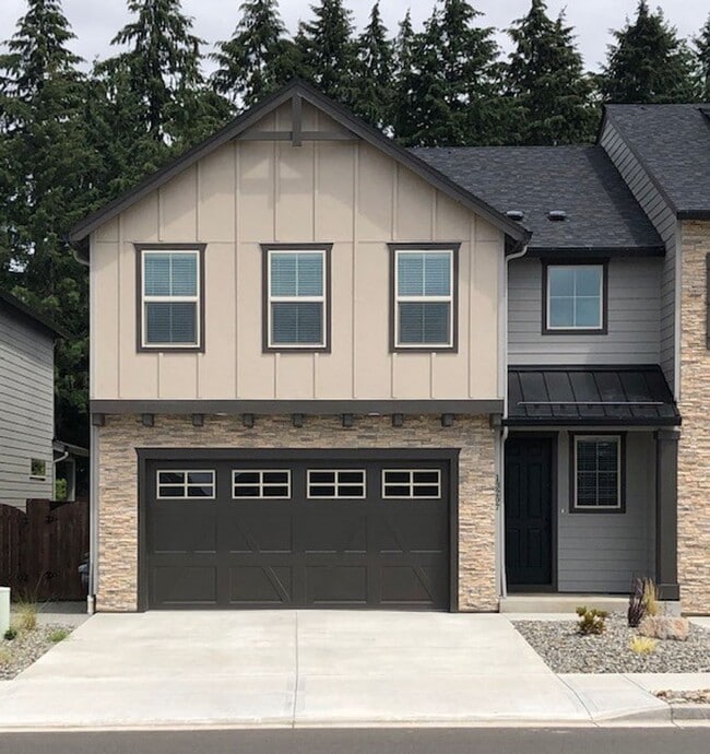 Photo - Like New Townhouse