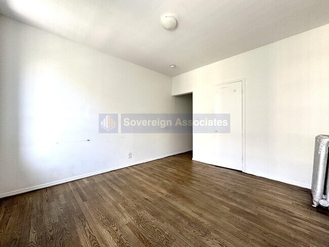 Foto del edificio - 184 Claremont Ave