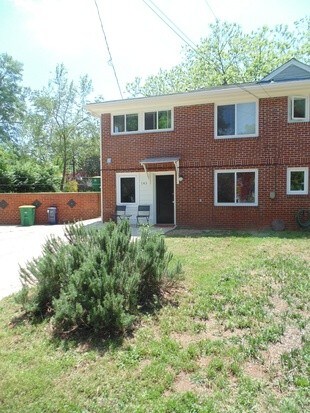 Building Photo - 143 Best Dr
