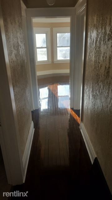 Building Photo - 1 br, 1 bath Apartment - 125 N Mason St # 2