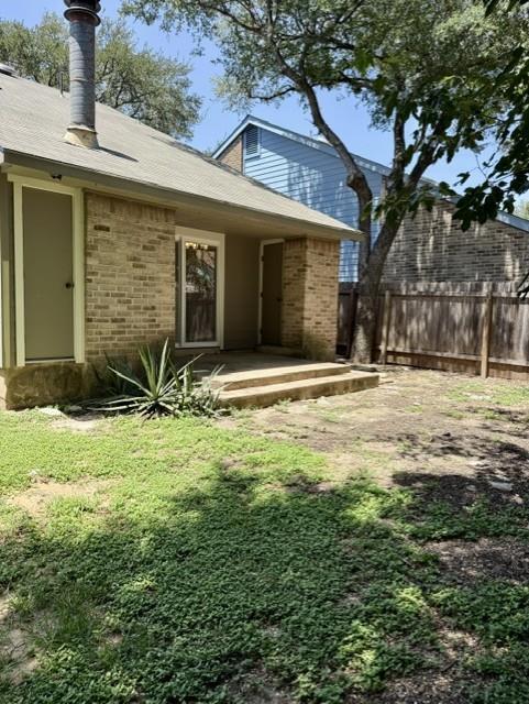 Building Photo - 1500 Summer Creek Dr