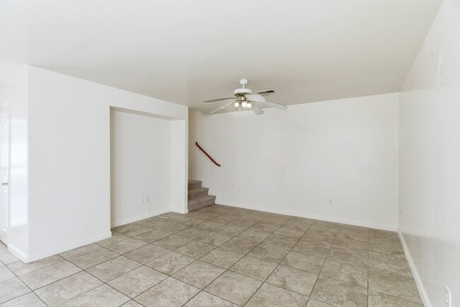 Building Photo - 726 K St