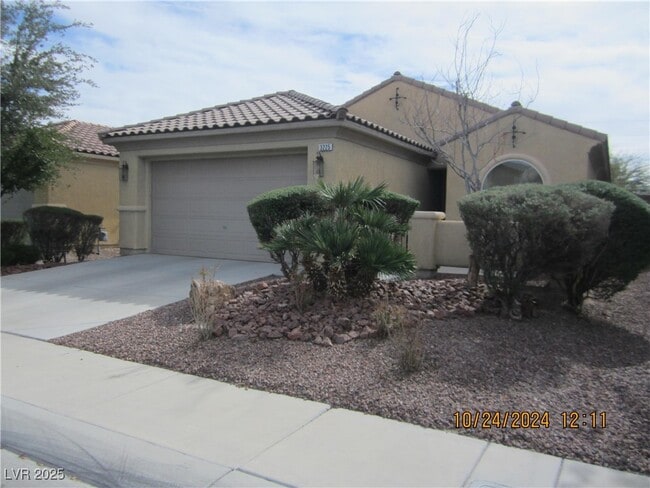 Building Photo - 3225 Brambling Ave