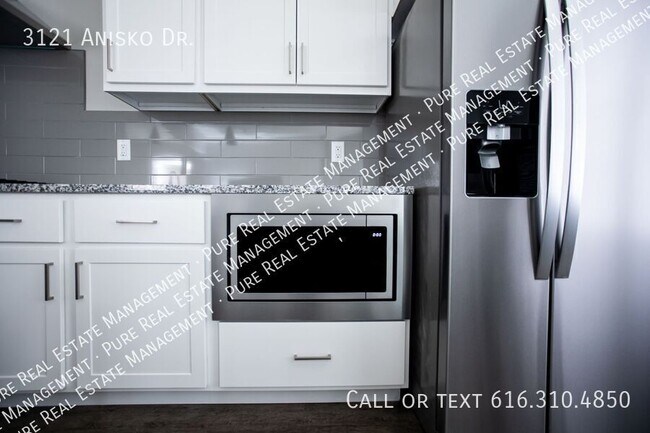 Foto del edificio - 3121 Anisko Dr