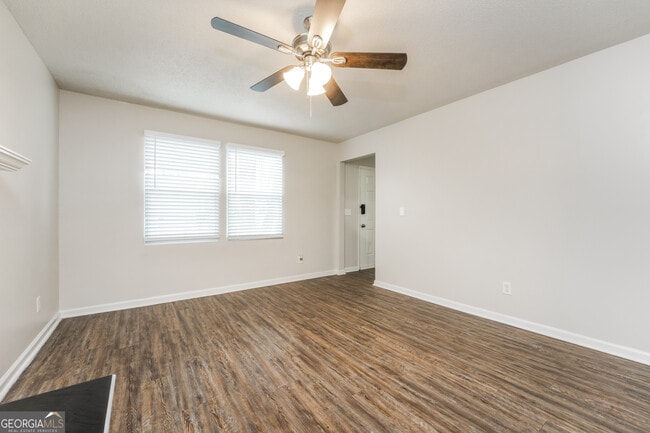 Foto del edificio - 5439 Farmview Close