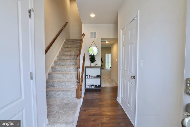 Building Photo - 7517 Van Allen Ln